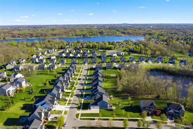 2323 Yasmin Drive, Commerce Charter Township, MI 48382