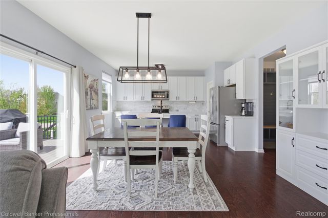 2323 Yasmin Drive, Commerce Charter Township, MI 48382