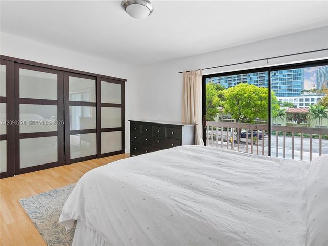 515 NE 38th Street 10, Miami, FL 33137