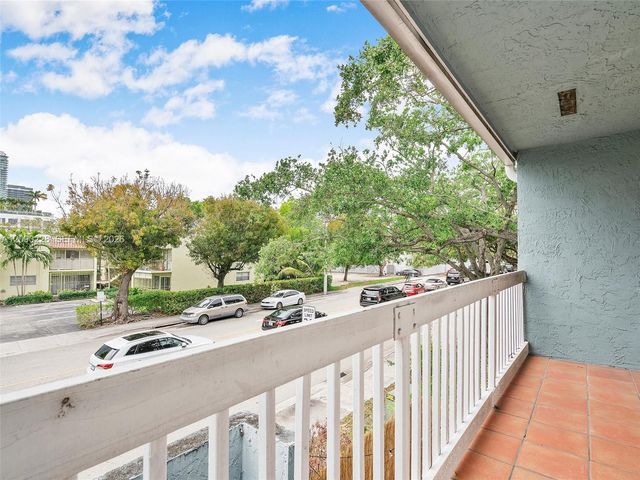 515 NE 38th Street 10, Miami, FL 33137