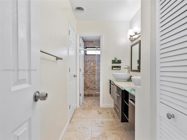 515 NE 38th Street 10, Miami, FL 33137