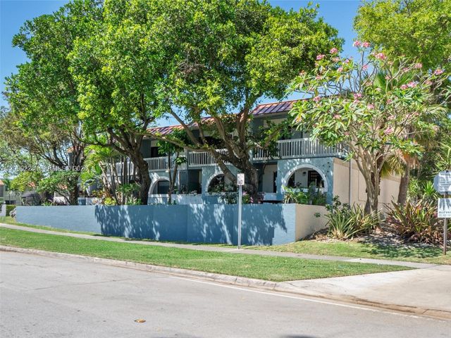 515 NE 38th Street 10, Miami, FL 33137