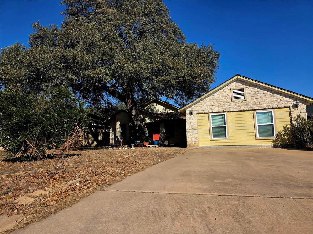 2508 Armstrong DR, Leander, TX 78641