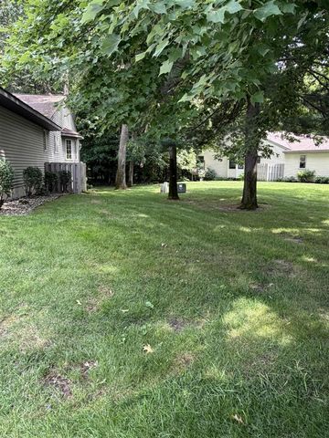 832 Highbanks Drive 19, Allegan, MI 49010
