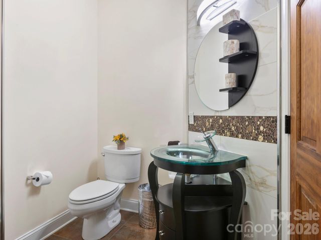 60 Whispering Stream Trail, Hendersonville, NC 28739