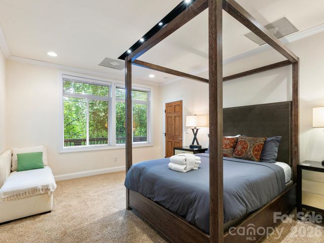 60 Whispering Stream Trail, Hendersonville, NC 28739