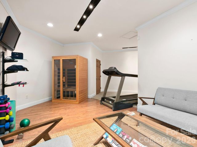 60 Whispering Stream Trail, Hendersonville, NC 28739