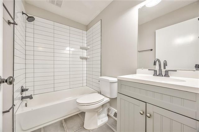 7328 Booth Street, Prairie Village, KS 66208