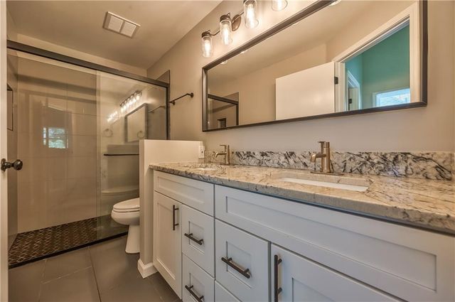 7328 Booth Street, Prairie Village, KS 66208