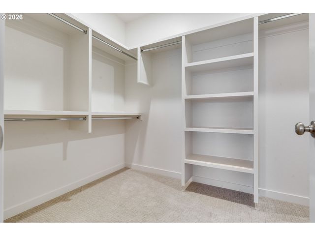 2214 E DALMATIAN Dr, La Center, WA 98629