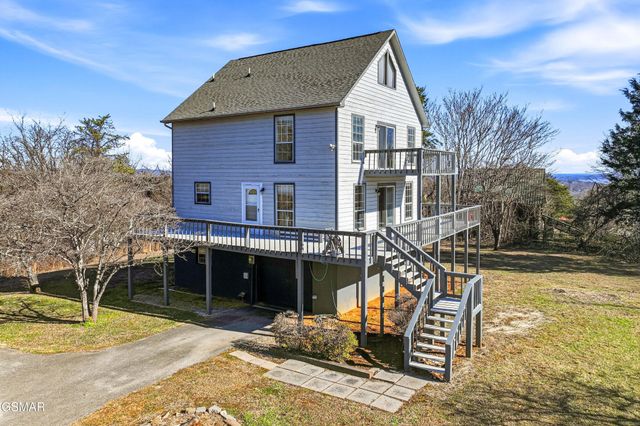 2812 Burnett Drive, Kodak, TN 37764