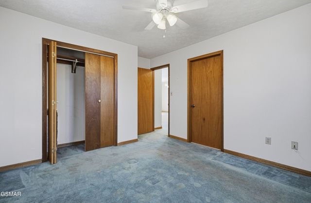2812 Burnett Drive, Kodak, TN 37764