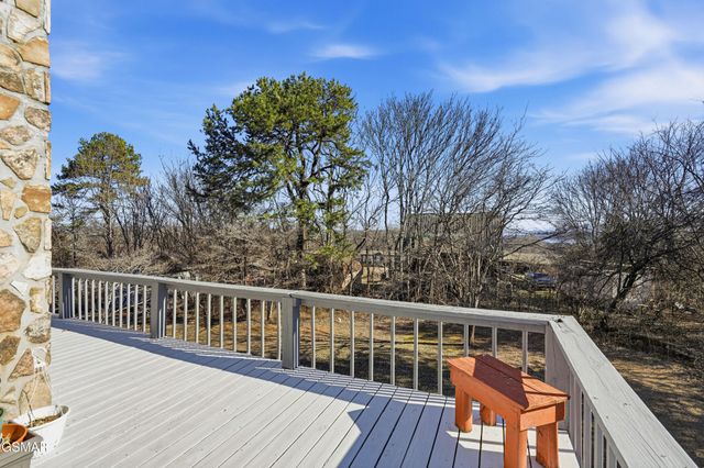2812 Burnett Drive, Kodak, TN 37764