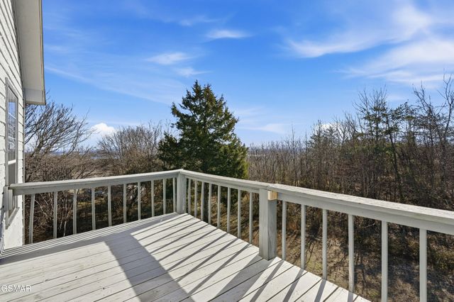 2812 Burnett Drive, Kodak, TN 37764