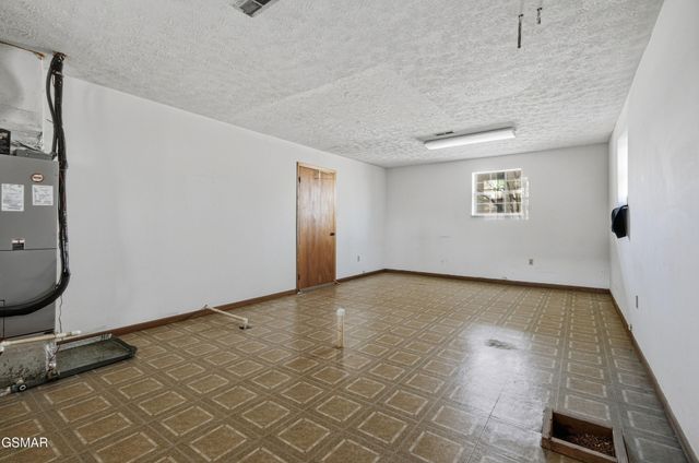 2812 Burnett Drive, Kodak, TN 37764