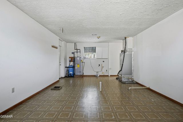 2812 Burnett Drive, Kodak, TN 37764