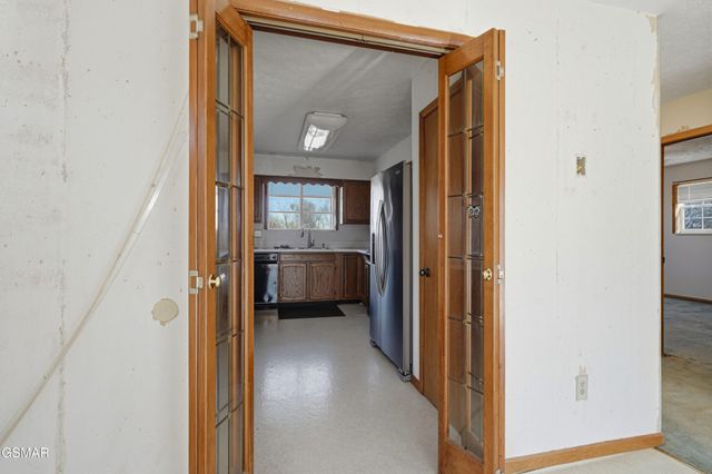 2812 Burnett Drive, Kodak, TN 37764