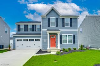 221 River Run Drive, Elyria, OH 44035