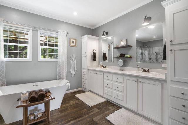 4117 S 77th Road, Bolivar, MO 65613