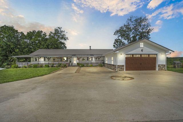 4117 S 77th Road, Bolivar, MO 65613