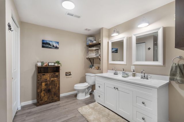 4117 S 77th Road, Bolivar, MO 65613