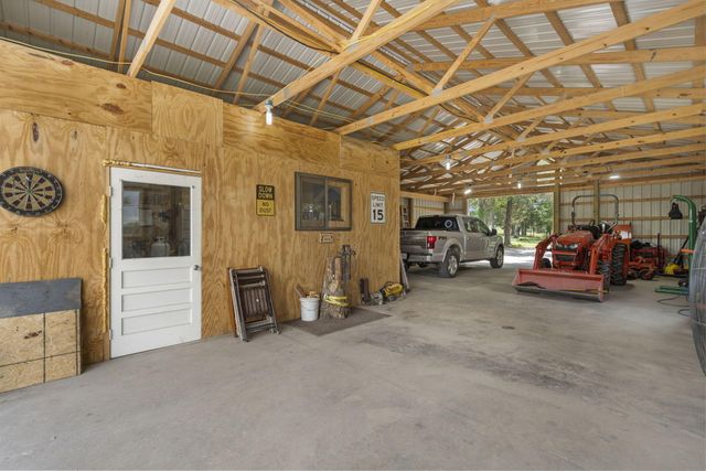 4117 S 77th Road, Bolivar, MO 65613