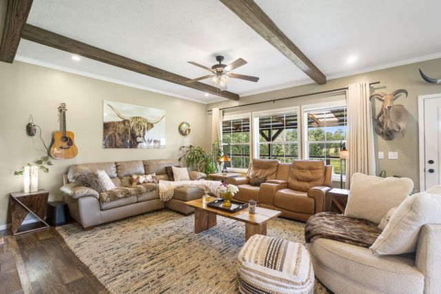 4117 S 77th Road, Bolivar, MO 65613