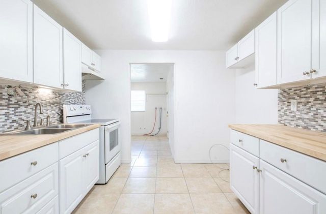 416 S CAROLINE STREET, Daytona Beach, FL 32114