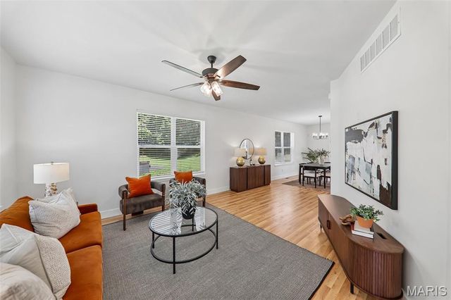 156 Reading Avenue, Maryland Heights, MO 63043