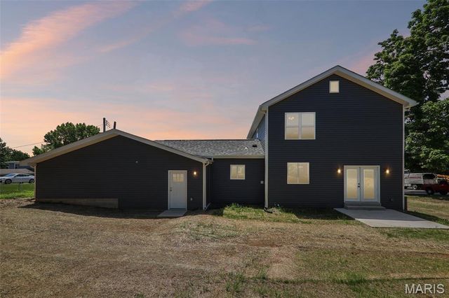 156 Reading Avenue, Maryland Heights, MO 63043