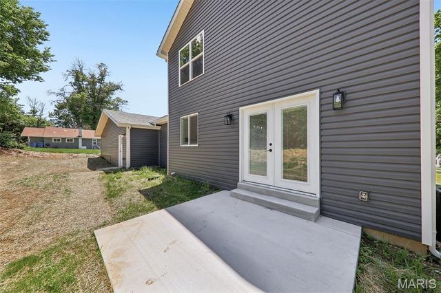 156 Reading Avenue, Maryland Heights, MO 63043