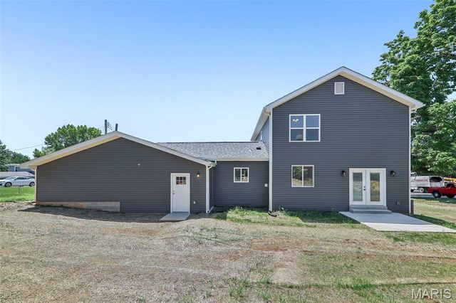 156 Reading Avenue, Maryland Heights, MO 63043