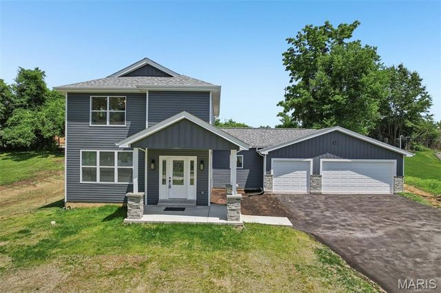 156 Reading Avenue, Maryland Heights, MO 63043