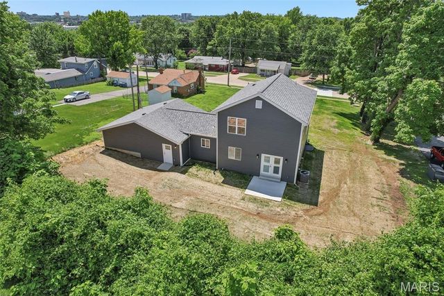 156 Reading Avenue, Maryland Heights, MO 63043