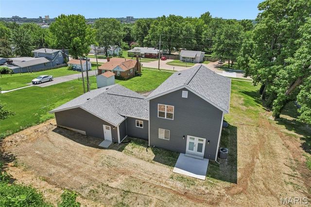 156 Reading Avenue, Maryland Heights, MO 63043