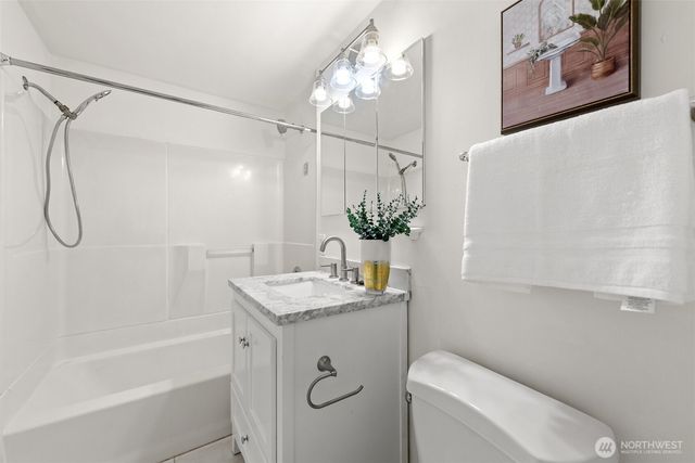 12049 NE 97th Street, Kirkland, WA 98033