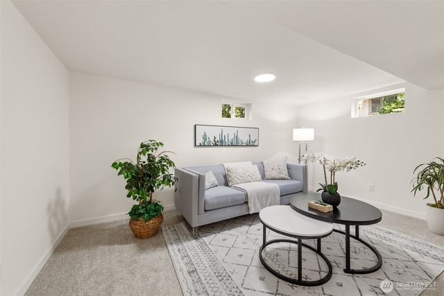 12049 NE 97th Street, Kirkland, WA 98033