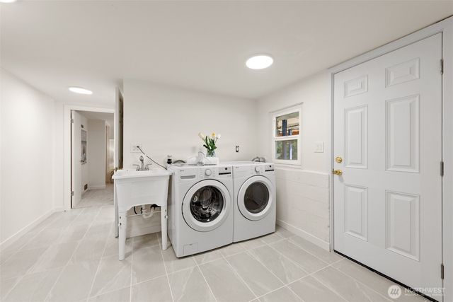 12049 NE 97th Street, Kirkland, WA 98033