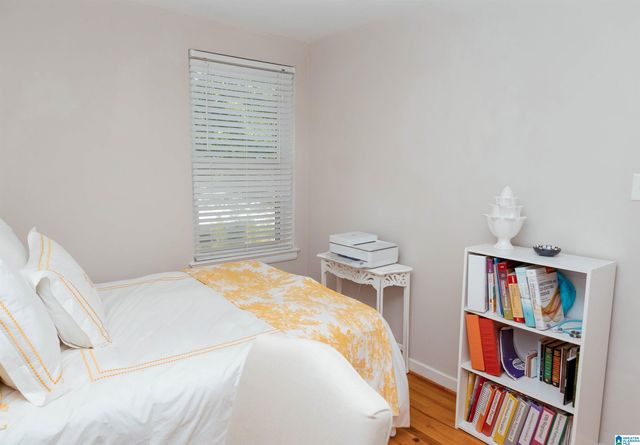 2503 Mountain Brook Cir Apt C, Mountain Brook, AL 35223