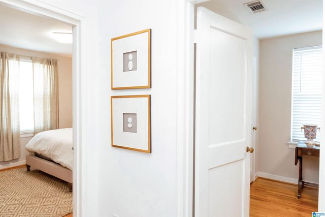 2503 Mountain Brook Cir Apt C, Mountain Brook, AL 35223