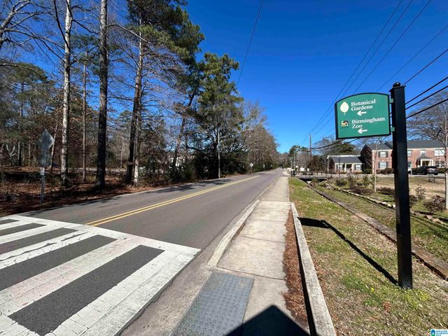 2503 Mountain Brook Cir Apt C, Mountain Brook, AL 35223