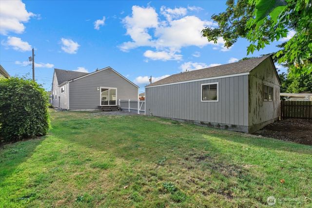 833 S MacArthur Street, Tacoma, WA 98465