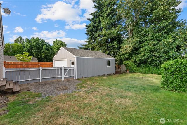 833 S MacArthur Street, Tacoma, WA 98465