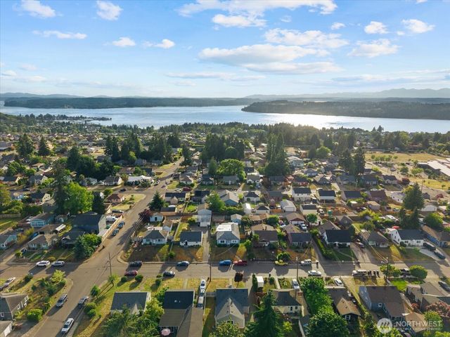 833 S MacArthur Street, Tacoma, WA 98465