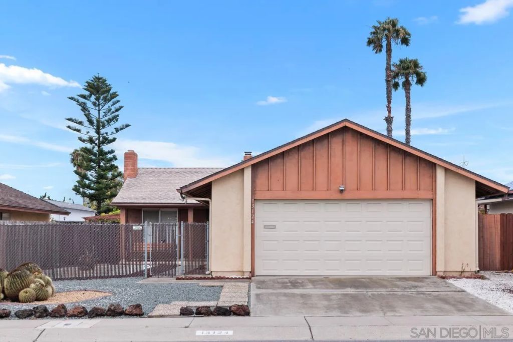 13124 Avenida Grande, San Diego, CA 92129