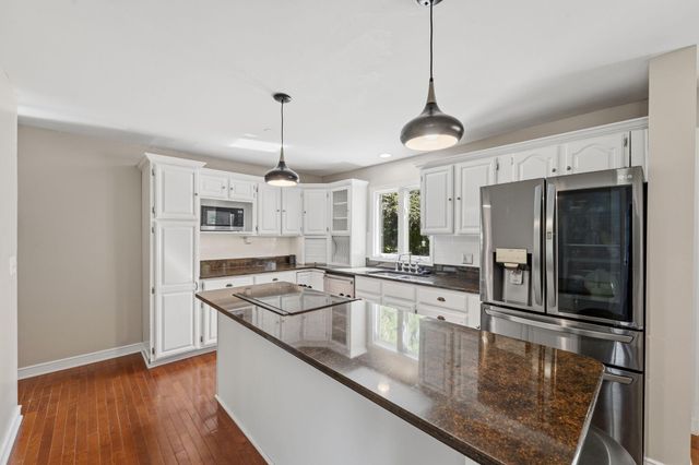 25745 Wild Rose Lane, Excelsior, MN 55331