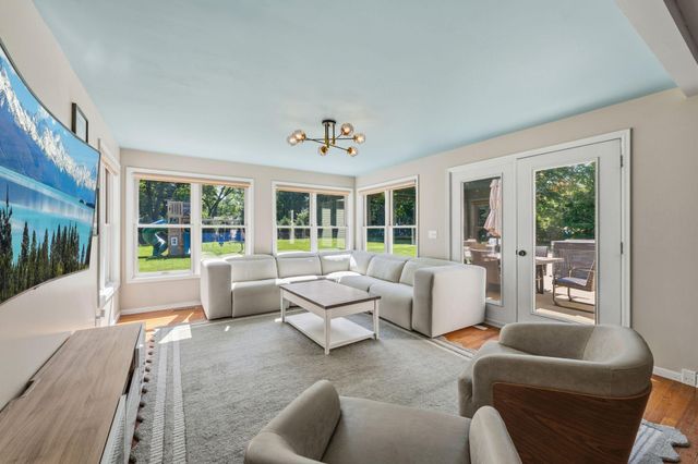 25745 Wild Rose Lane, Excelsior, MN 55331