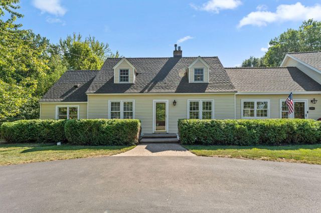 25745 Wild Rose Lane, Excelsior, MN 55331