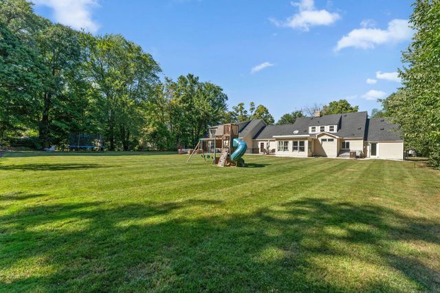 25745 Wild Rose Lane, Excelsior, MN 55331