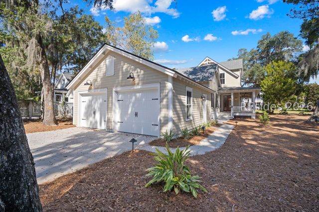 9 Hendersons Way, Beaufort, SC 29907
